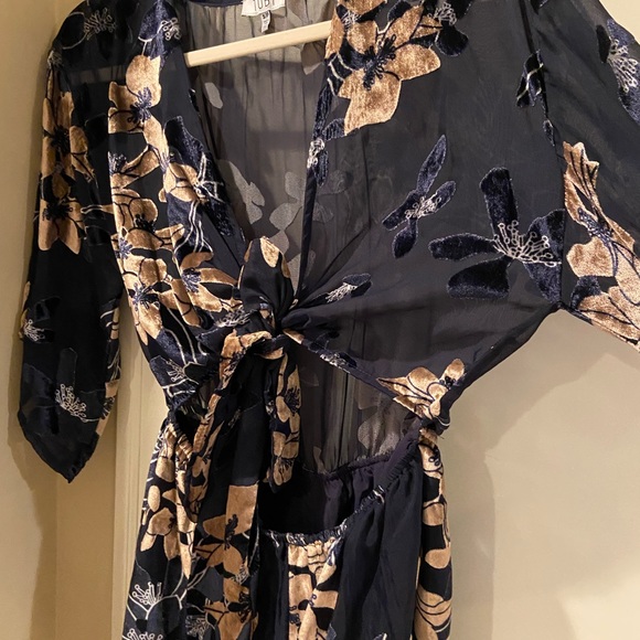 Tobi romper with dark blue and gold velvet flowers - Picture 2 of 6